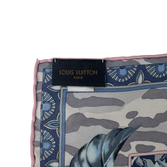 Louis Vuitton Silk Scarf - Picture 4 of 5